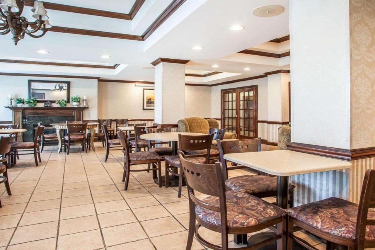 Comfort Inn & Suites Carneys Point Exterior foto