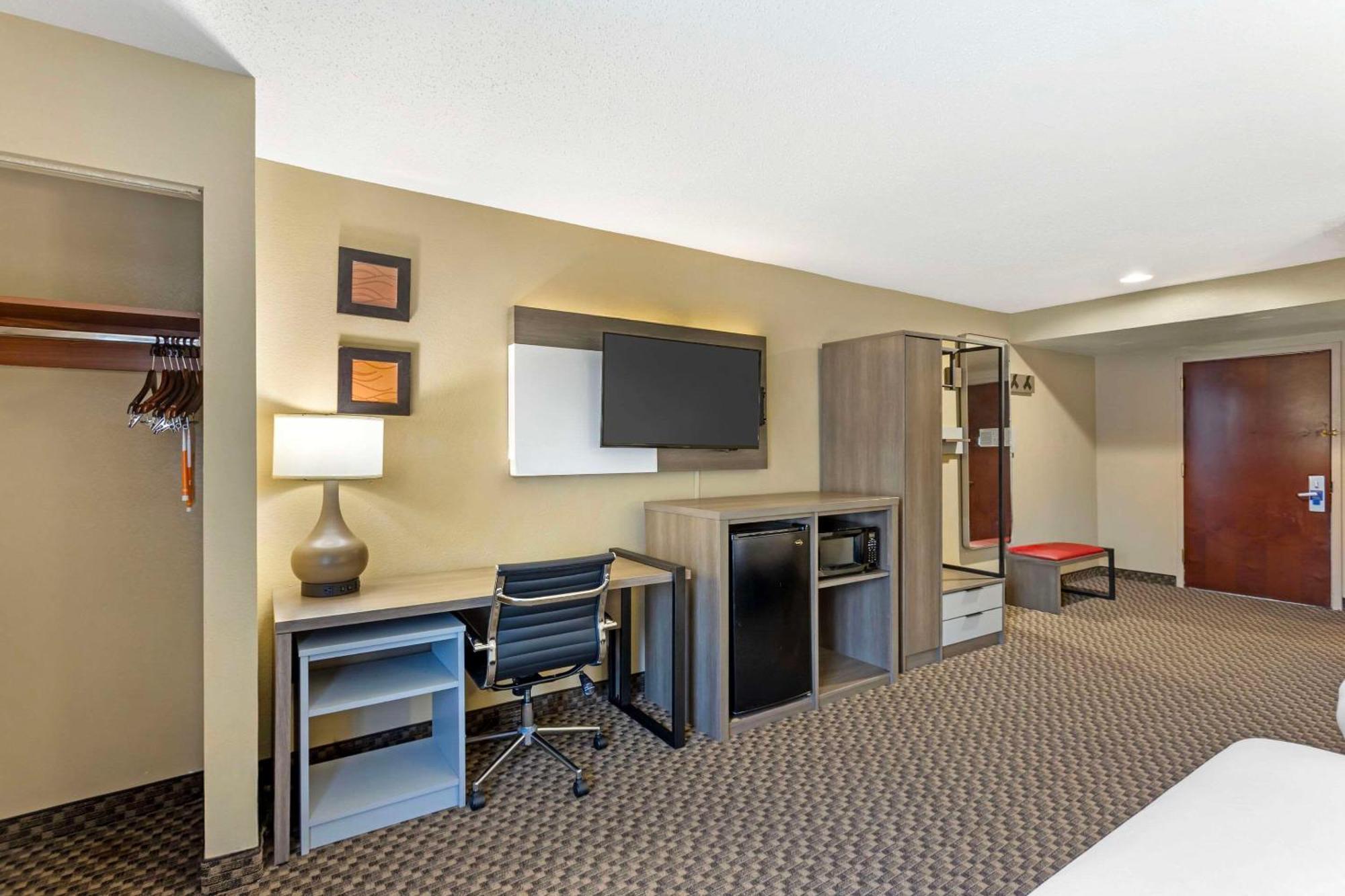 Comfort Inn & Suites Carneys Point Exterior foto